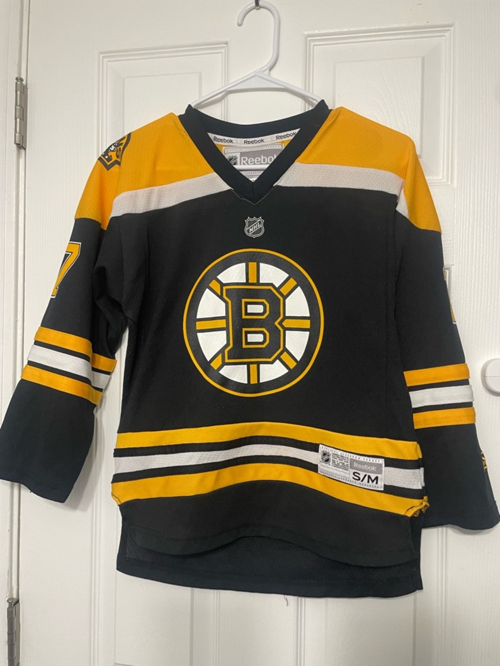 Reebok Kids' Boston Bruins Black & Gold Hockey Jersey Lucic #17 Youth S/M